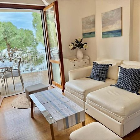Apartment Mit Meerblick Am Strand Costa Azzura Градо Екстериор снимка