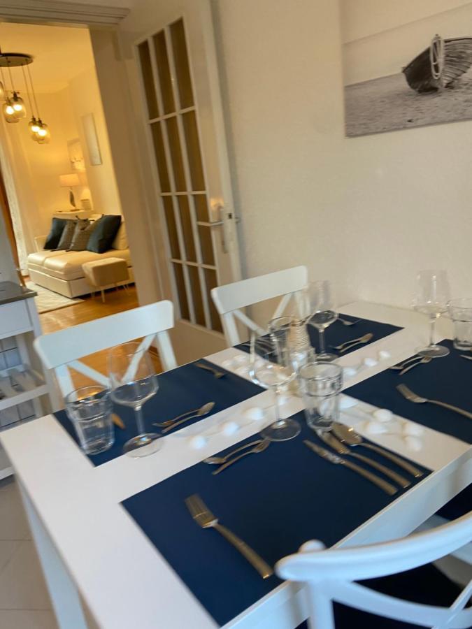 Apartment Mit Meerblick Am Strand Costa Azzura Градо Екстериор снимка